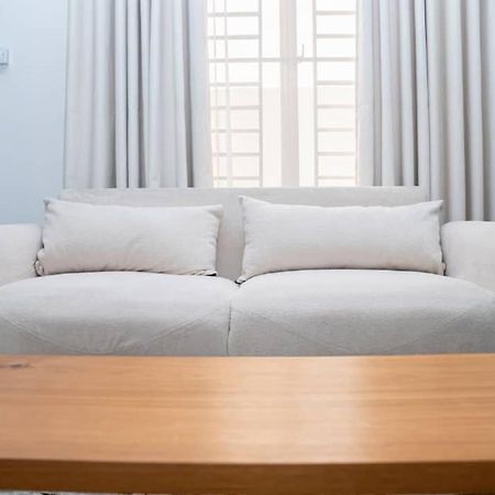 Unit Number 1 Apartment Nkunjila Luaran gambar